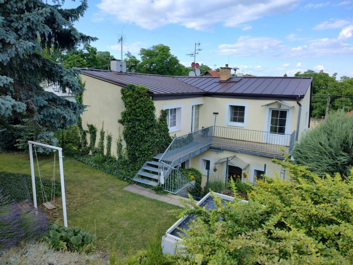 Apartmán U Letiste Kněževes Exteriér fotografie